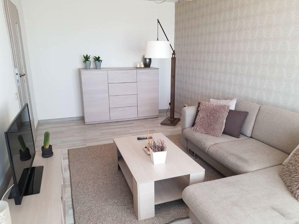 Apartamentai Centras Šiauliai Eksteriør billede